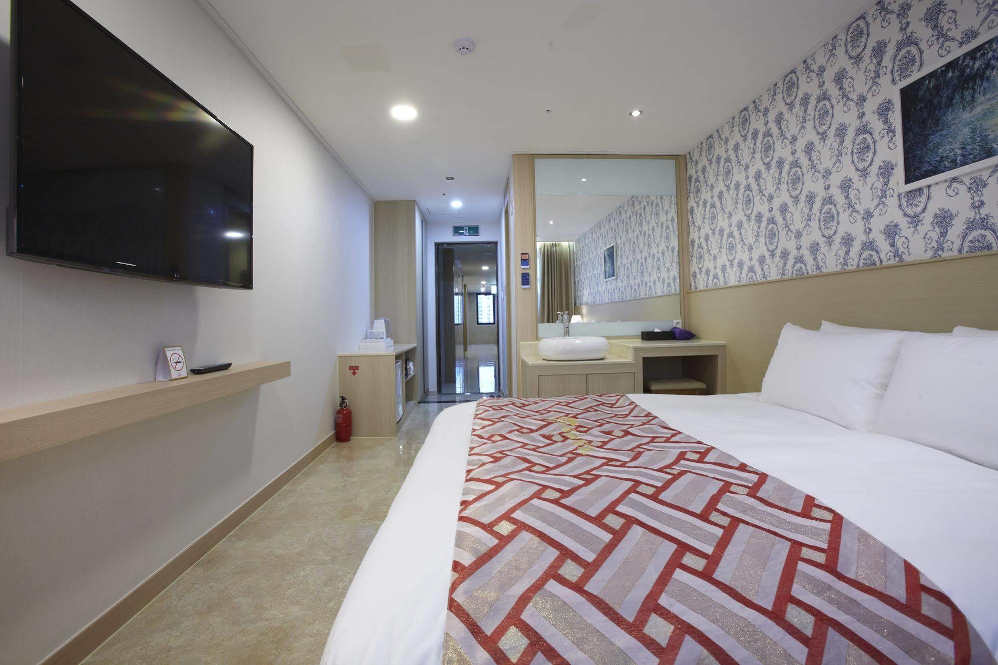 Hotel Sopra Incheon Cheongna Exterior photo