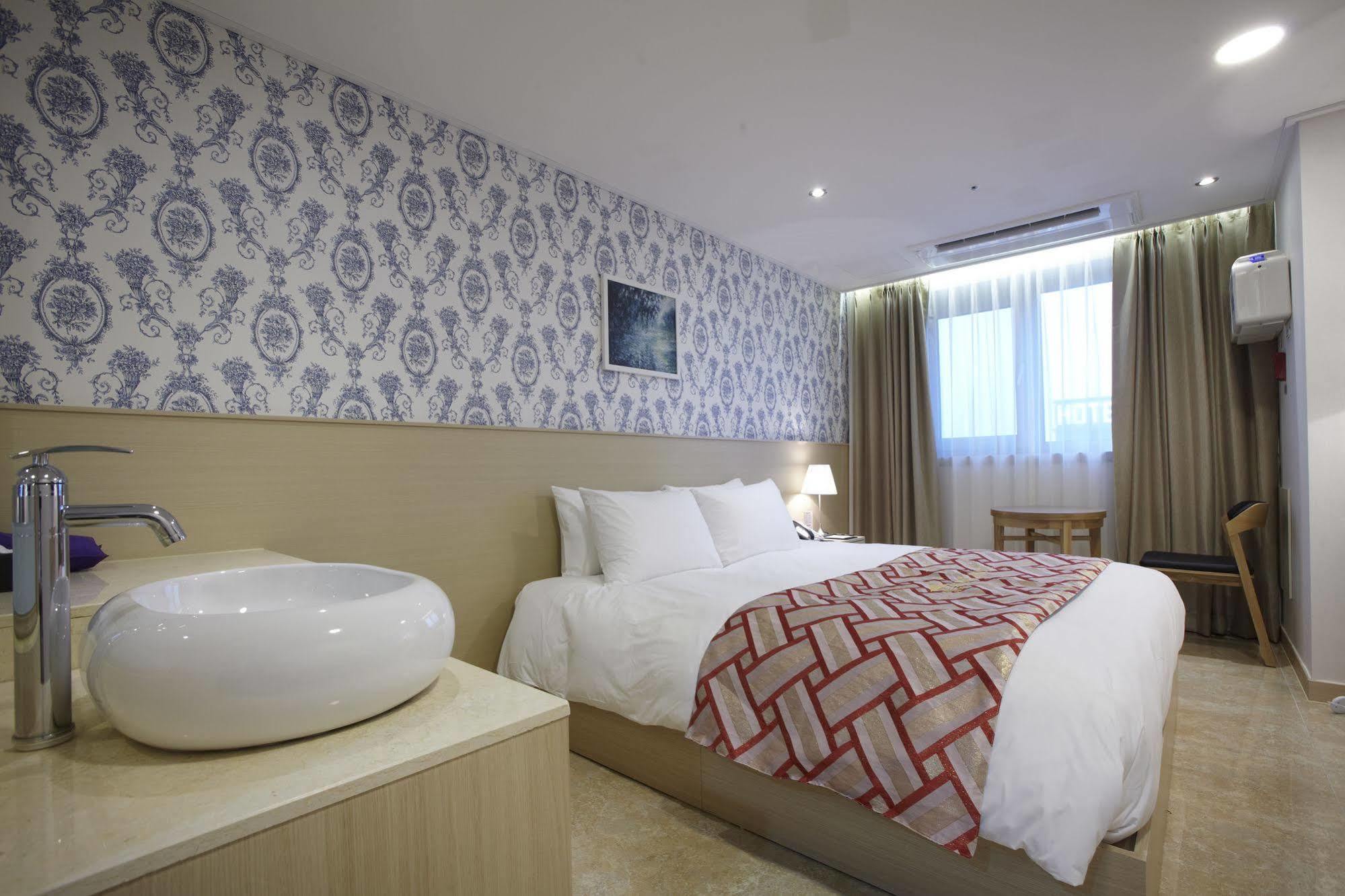 Hotel Sopra Incheon Cheongna Exterior photo