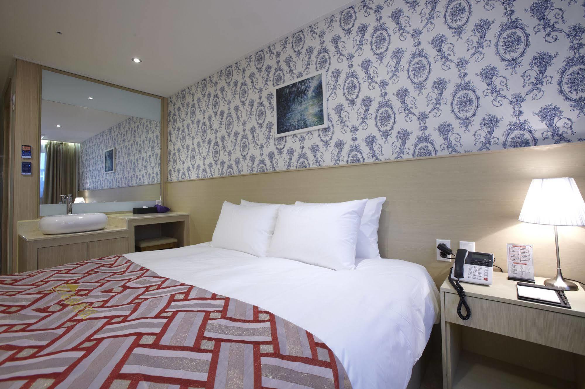 Hotel Sopra Incheon Cheongna Exterior photo